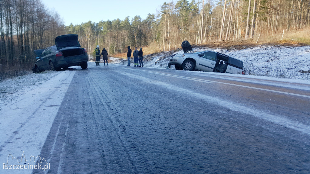 Ślisko i niebezpiecznie na drogach. Wypadek pod Barwicami