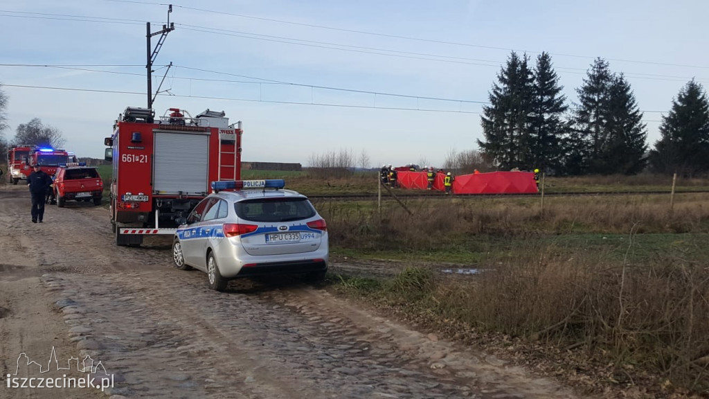 Zderzenie pociągu z samochodem. Opóźnienia w ruchu pociągów