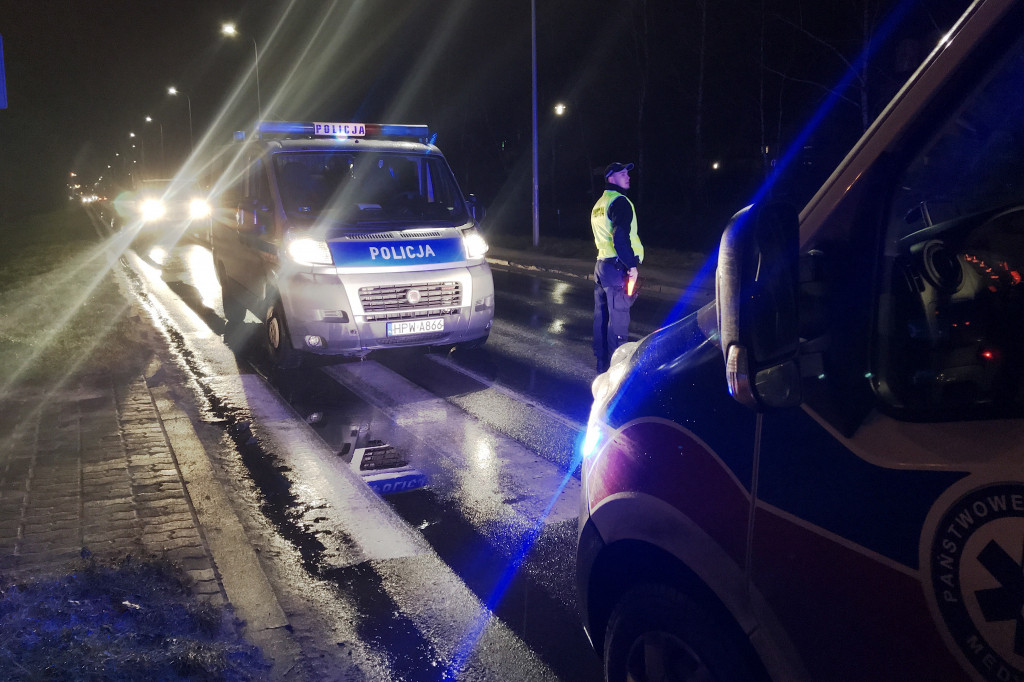 Potrącił na pasach kobietę i dziecko. Uciekł nie udzielając pomocy