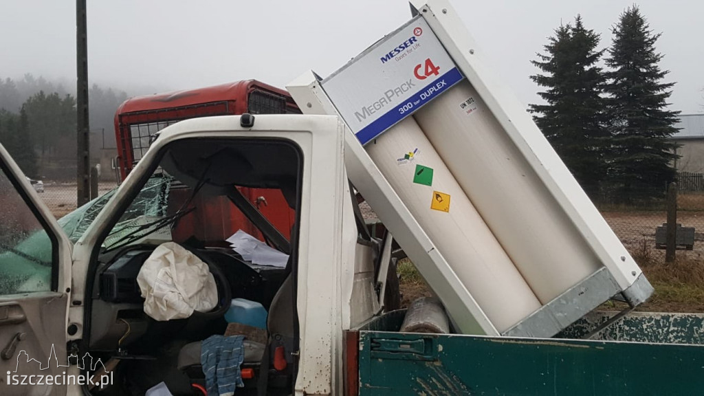 Zderzenie busa z LKT