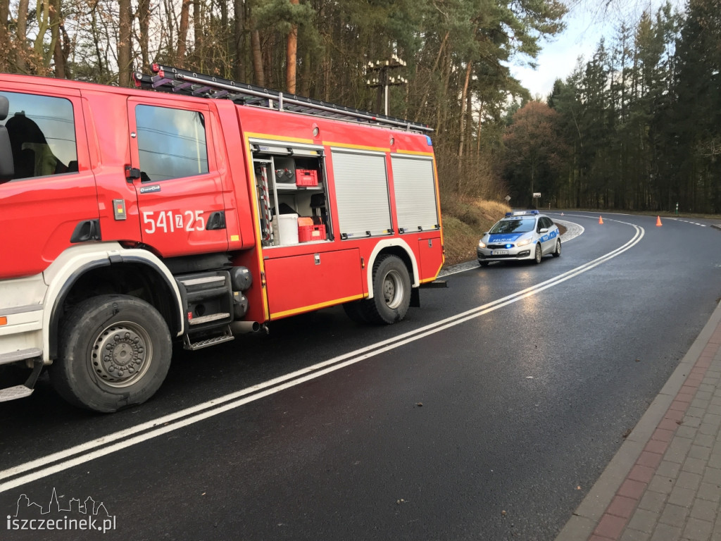 Groźny wypadek na Jeleniu. Dachowała terenówka