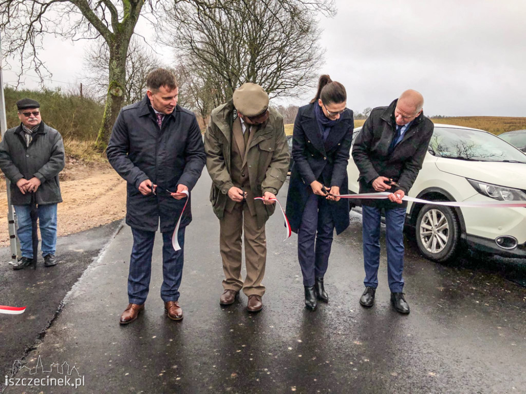 GMINA BARWICE. Remontują drogi ze wsparciem Funduszu Leśnego