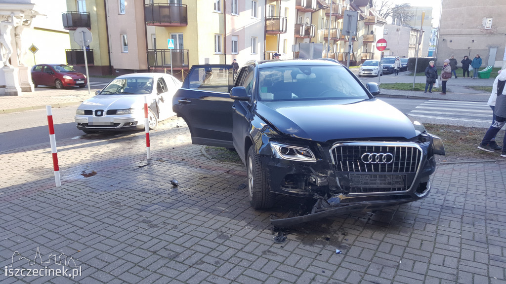 Wypadek w centrum miasta. Jedna osoba trafiła do szpitala