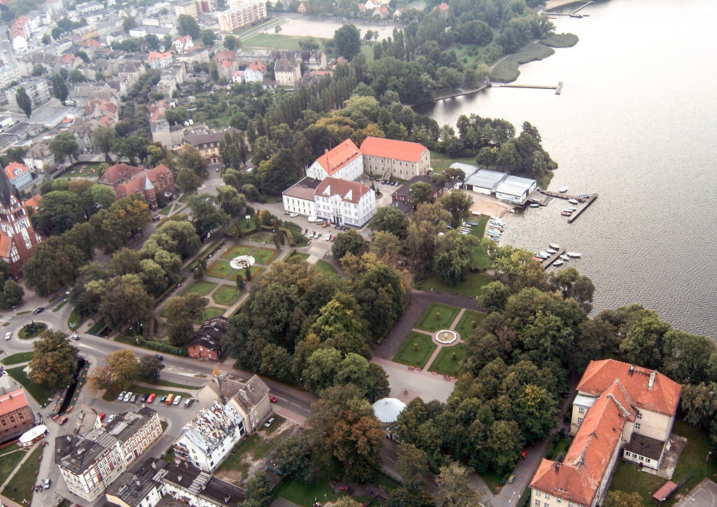 Szczecinek na starych zdjęciach lotniczych. Poznajecie te miejsca?