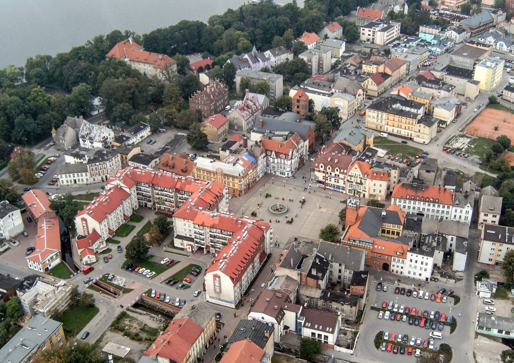 Szczecinek na starych zdjęciach lotniczych. Poznajecie te miejsca?