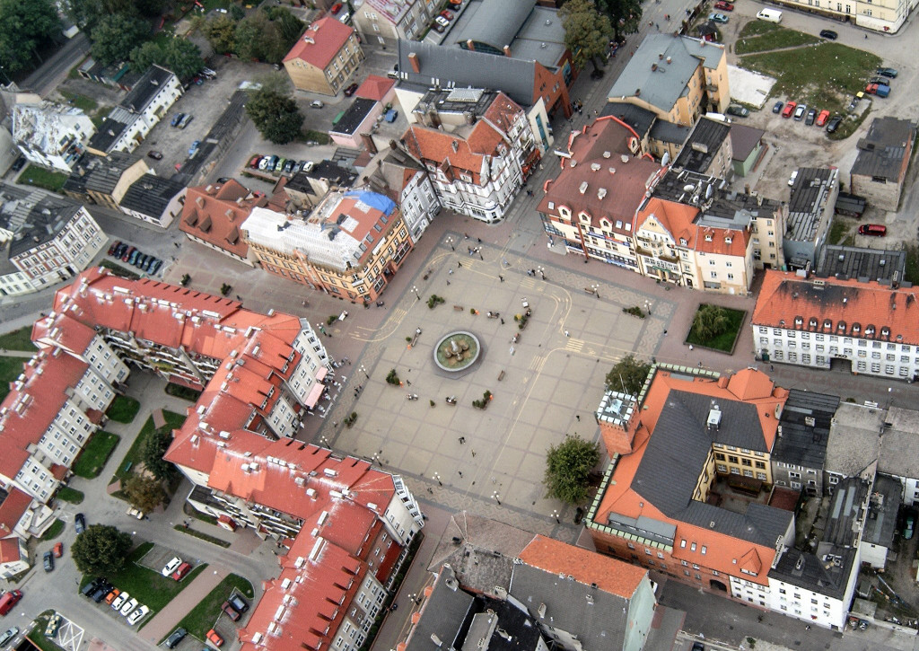 Szczecinek na starych zdjęciach lotniczych. Poznajecie te miejsca?