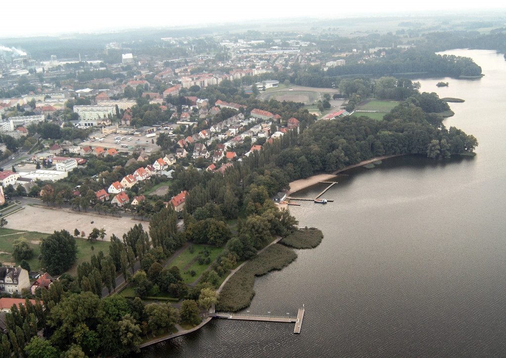 Szczecinek na starych zdjęciach lotniczych. Poznajecie te miejsca?