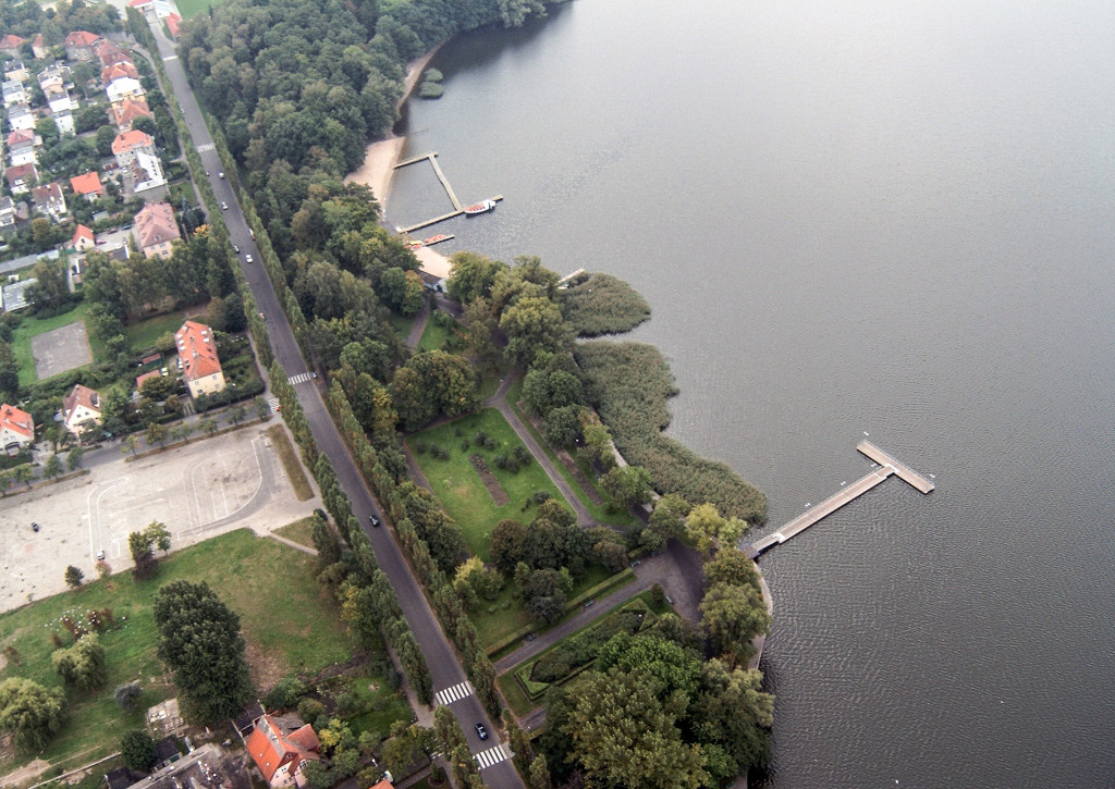 Szczecinek na starych zdjęciach lotniczych. Poznajecie te miejsca?