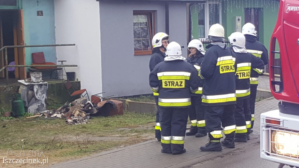 Pożar mieszkania w Godzimierzu [ZDJĘCIA]