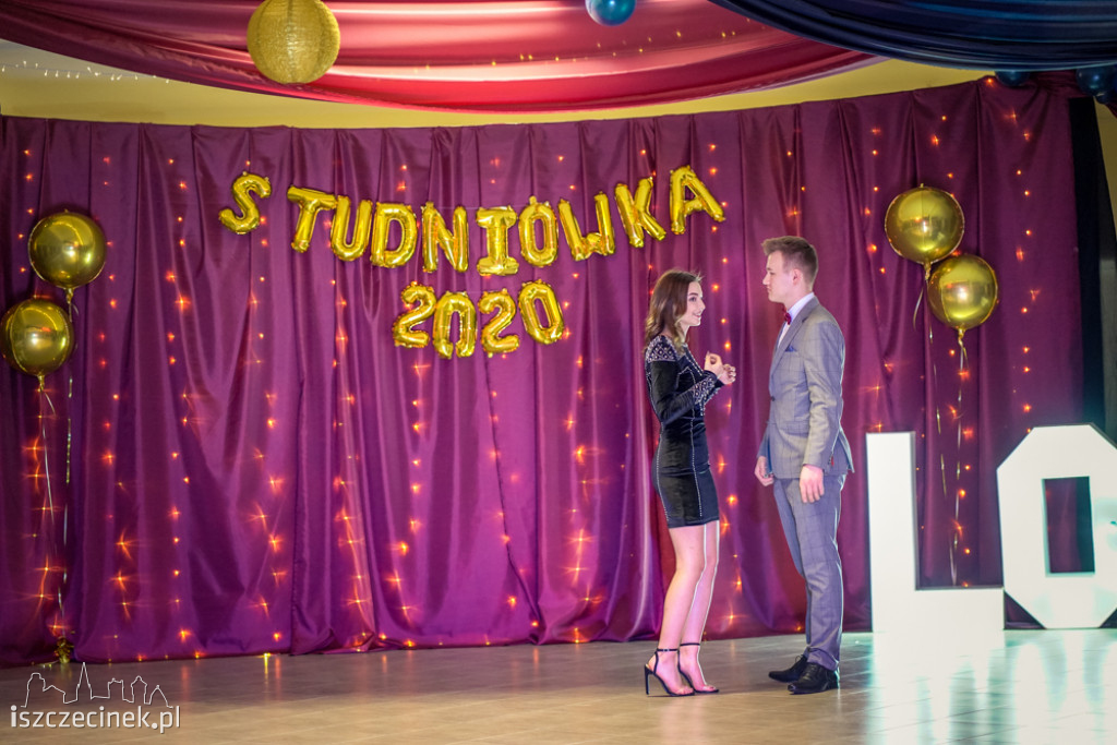 Studniówka 2020. Na balu maturalnym bawili się uczniowie ekonomika