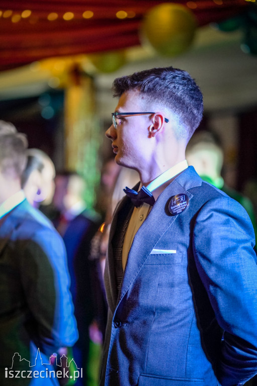 Studniówka 2020. Na balu maturalnym bawili się uczniowie ekonomika