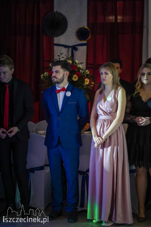 Studniówka 2020. Na balu maturalnym bawili się uczniowie ekonomika