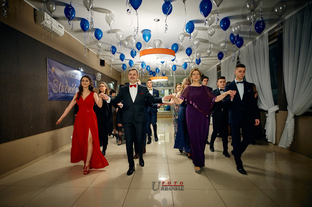 Studniówka 2020. Bal maturzystów z katolika [ZDJĘCIA]