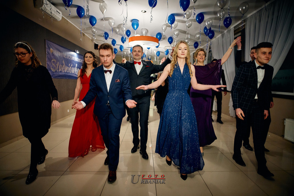 Studniówka 2020. Bal maturzystów z katolika [ZDJĘCIA]