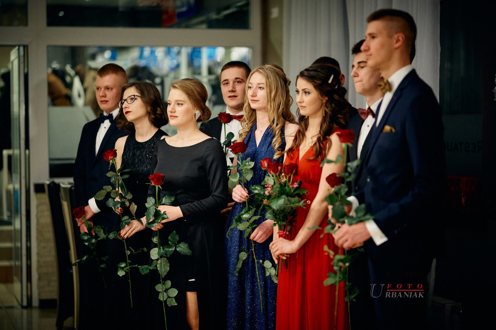 Studniówka 2020. Bal maturzystów z katolika [ZDJĘCIA]