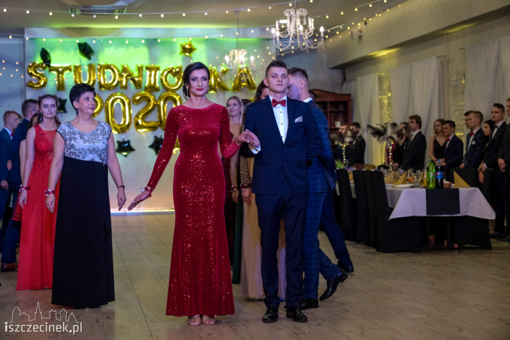 Studniówka maturzystów z Zespołu Szkół Technicznych w Szczecinku
