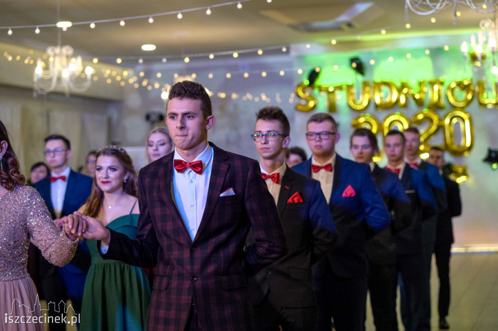Studniówka maturzystów z Zespołu Szkół Technicznych w Szczecinku