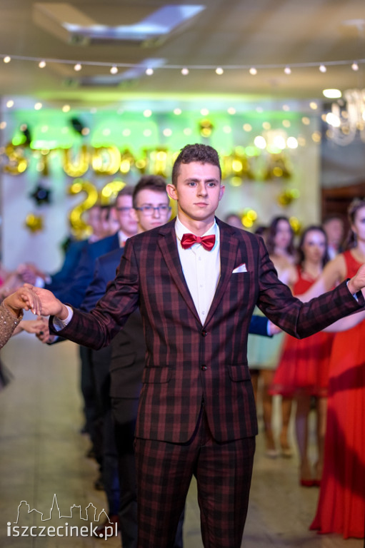 Studniówka maturzystów z Zespołu Szkół Technicznych w Szczecinku