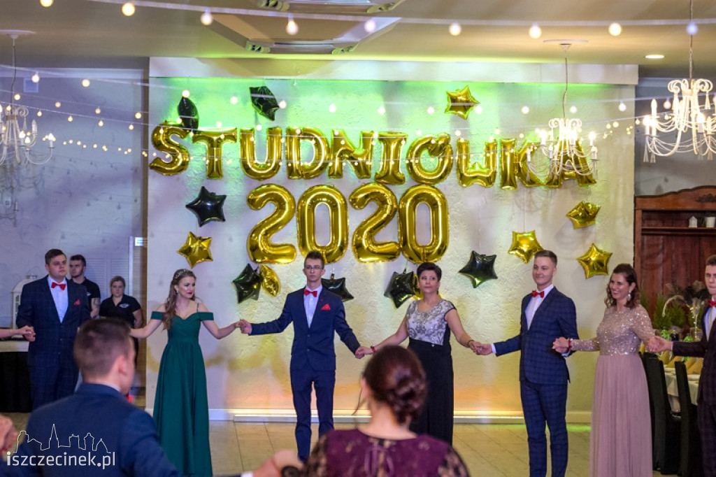 Studniówka maturzystów z Zespołu Szkół Technicznych w Szczecinku