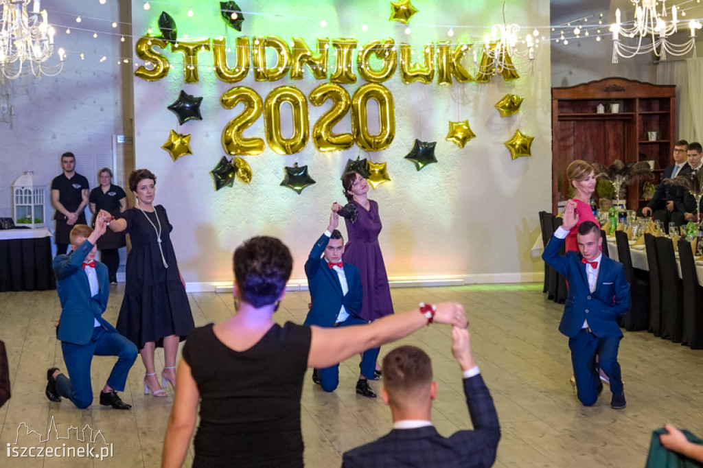 Studniówka maturzystów z Zespołu Szkół Technicznych w Szczecinku