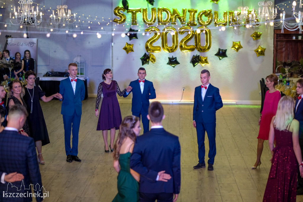 Studniówka maturzystów z Zespołu Szkół Technicznych w Szczecinku