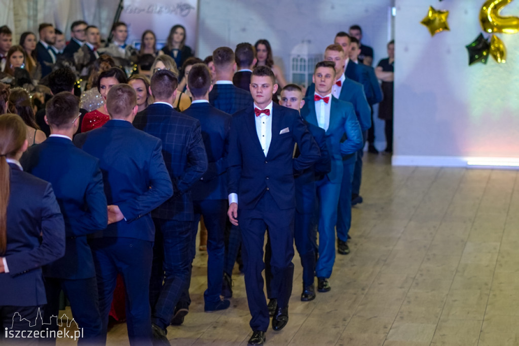 Studniówka maturzystów z Zespołu Szkół Technicznych w Szczecinku