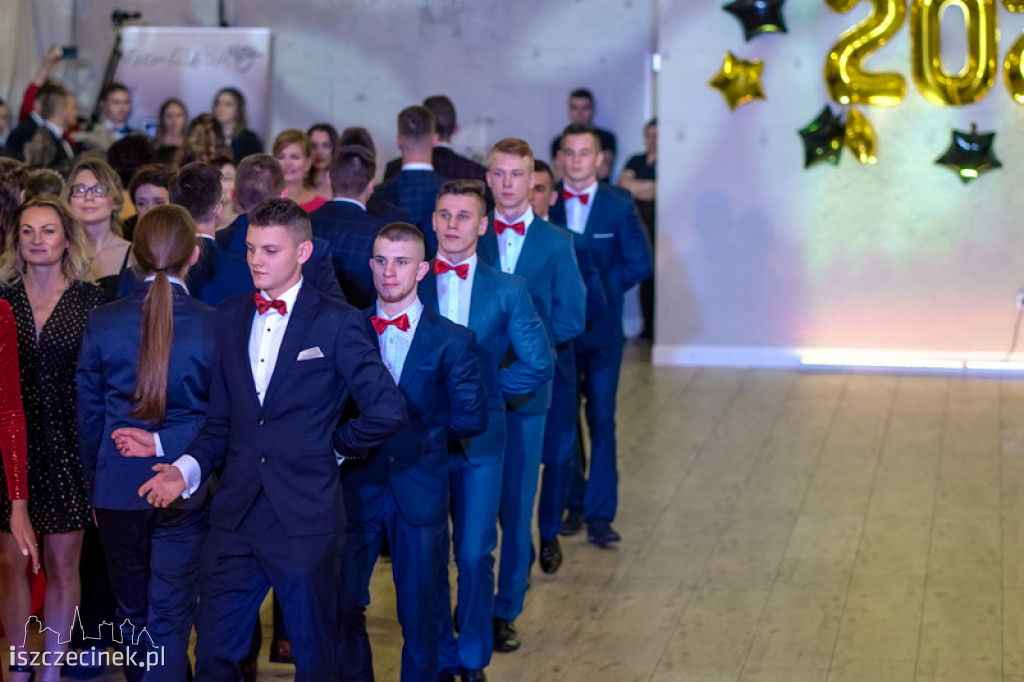 Studniówka maturzystów z Zespołu Szkół Technicznych w Szczecinku