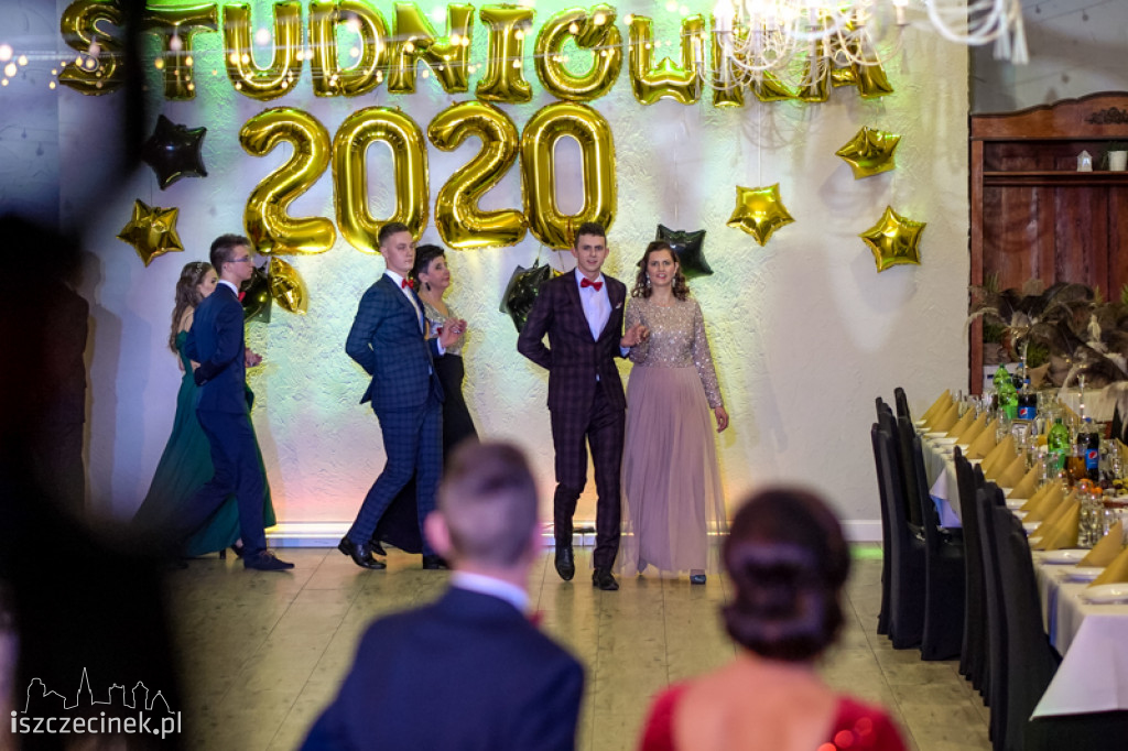 Studniówka maturzystów z Zespołu Szkół Technicznych w Szczecinku