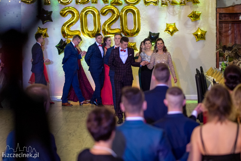 Studniówka maturzystów z Zespołu Szkół Technicznych w Szczecinku