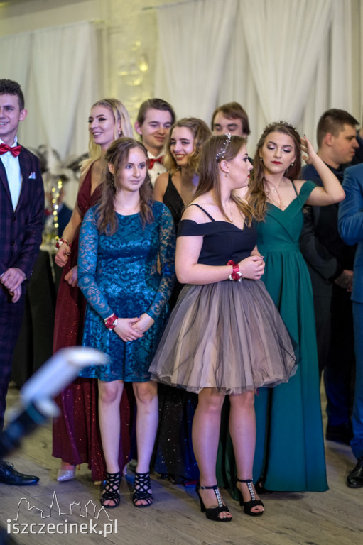 Studniówka maturzystów z Zespołu Szkół Technicznych w Szczecinku
