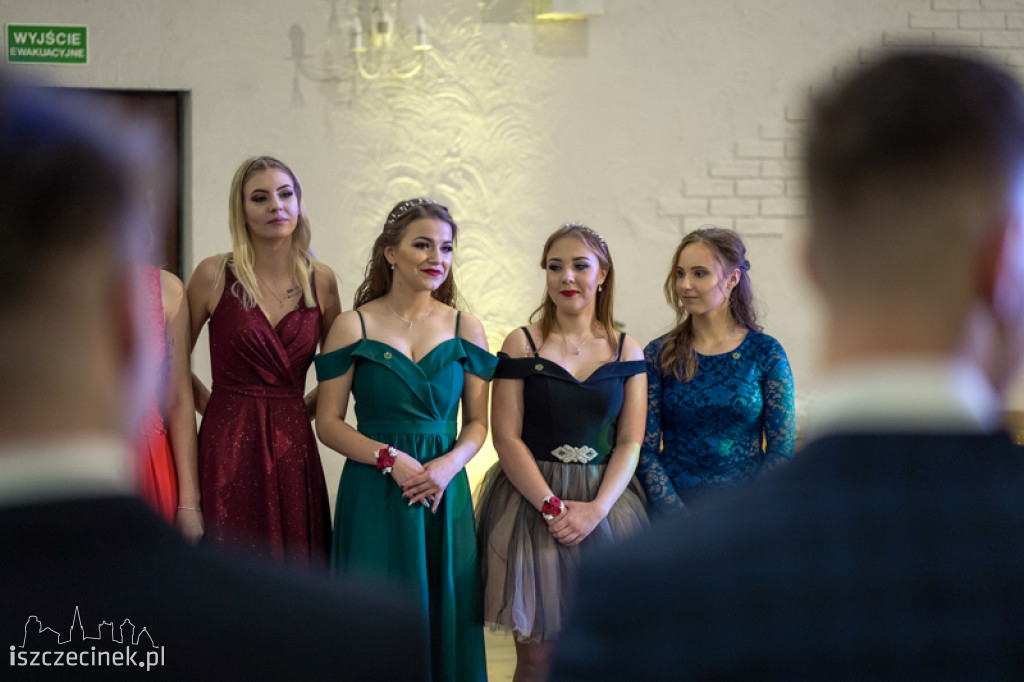 Studniówka maturzystów z Zespołu Szkół Technicznych w Szczecinku