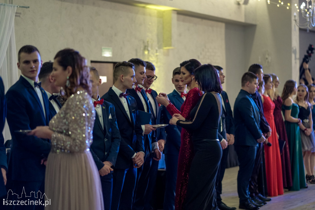 Studniówka maturzystów z Zespołu Szkół Technicznych w Szczecinku