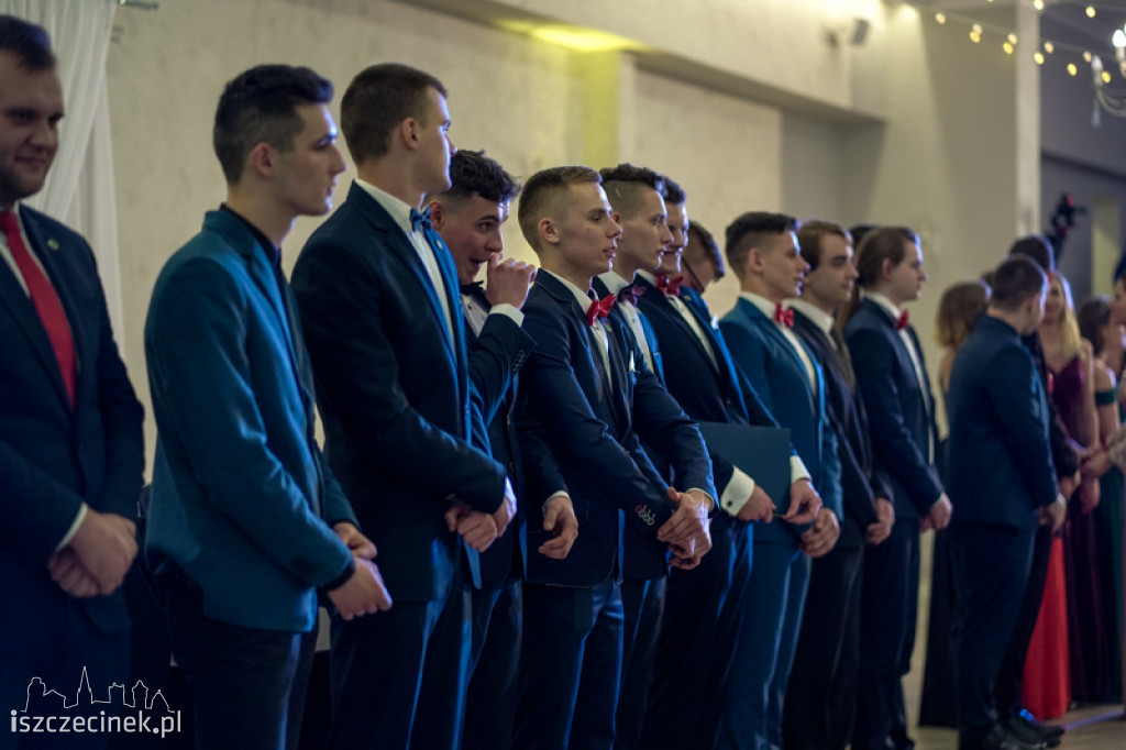 Studniówka maturzystów z Zespołu Szkół Technicznych w Szczecinku