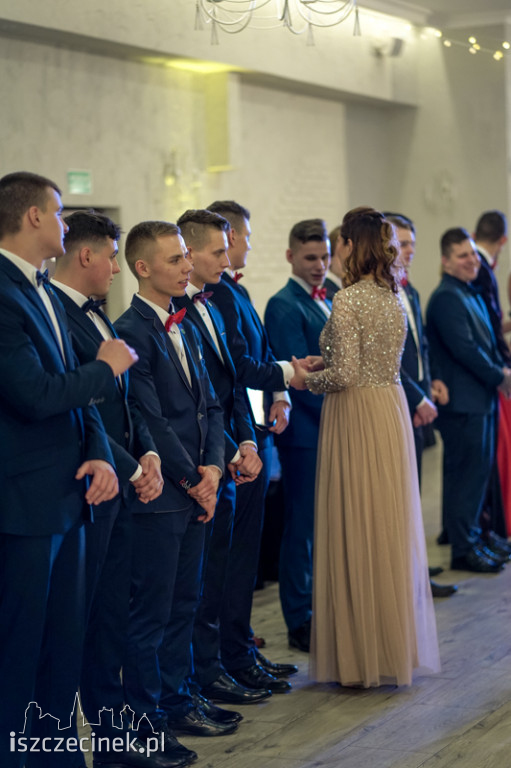 Studniówka maturzystów z Zespołu Szkół Technicznych w Szczecinku