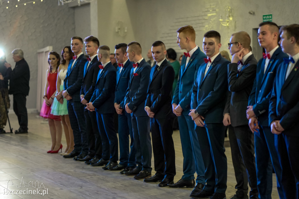 Studniówka maturzystów z Zespołu Szkół Technicznych w Szczecinku