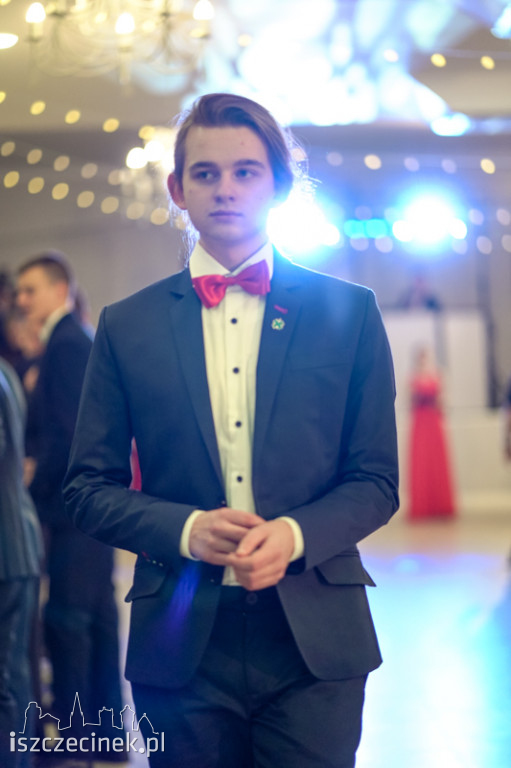 Studniówka maturzystów z Zespołu Szkół Technicznych w Szczecinku