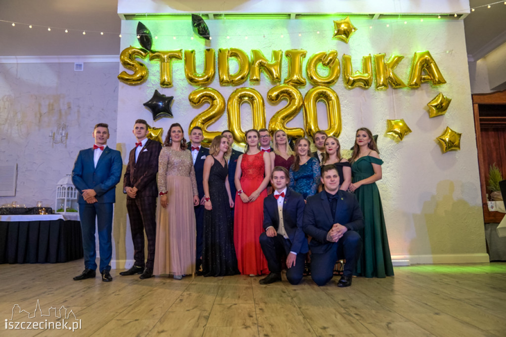 Studniówka maturzystów z Zespołu Szkół Technicznych w Szczecinku