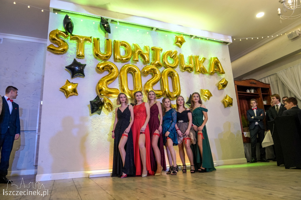 Studniówka maturzystów z Zespołu Szkół Technicznych w Szczecinku