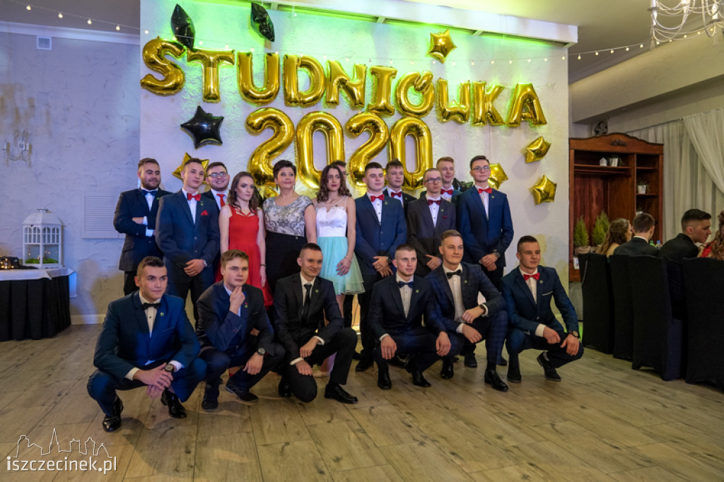 Studniówka maturzystów z Zespołu Szkół Technicznych w Szczecinku