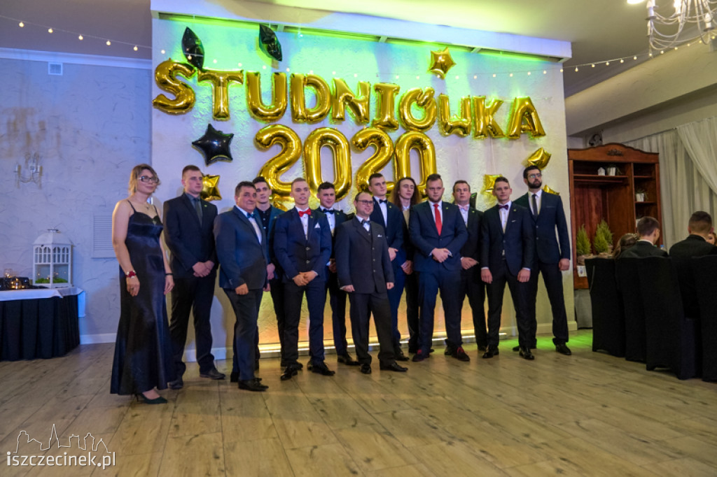 Studniówka maturzystów z Zespołu Szkół Technicznych w Szczecinku