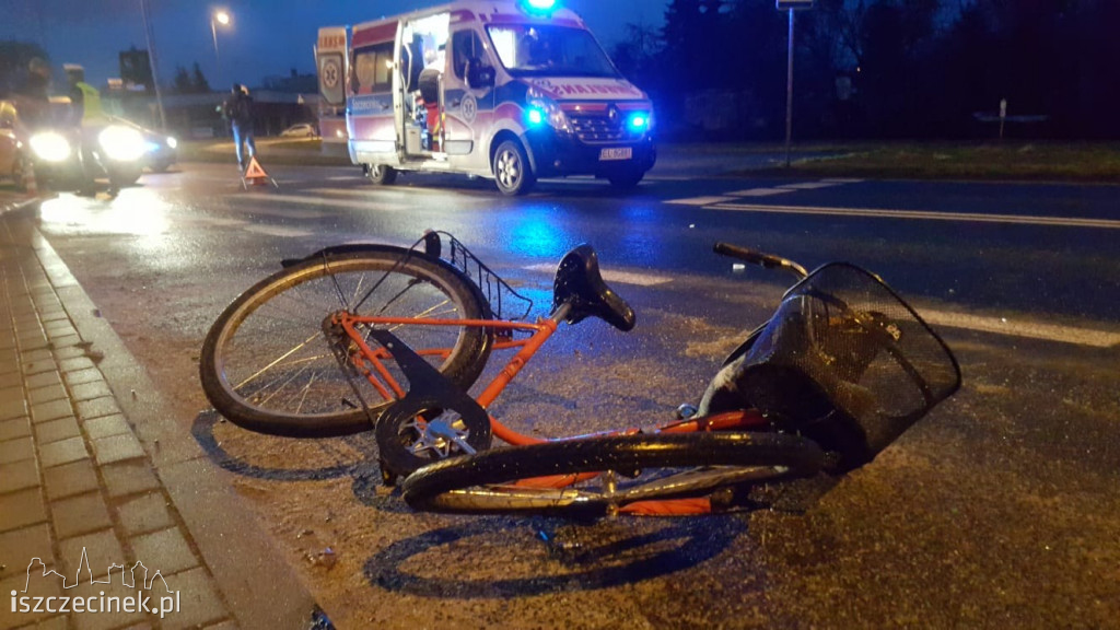 Groźny wypadek na Narutowicza. Samochód potrącił rowerzystkę