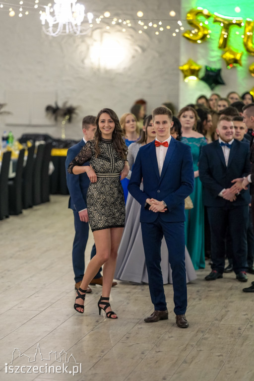 Studniówka ZS nr 6. Zobacz jak bawili się uczniowie 