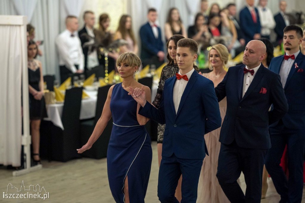 Studniówka ZS nr 6. Zobacz jak bawili się uczniowie 