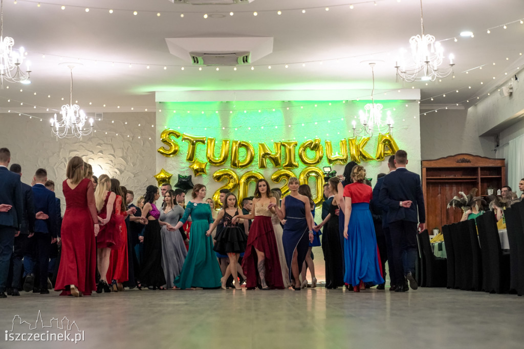Studniówka ZS nr 6. Zobacz jak bawili się uczniowie 