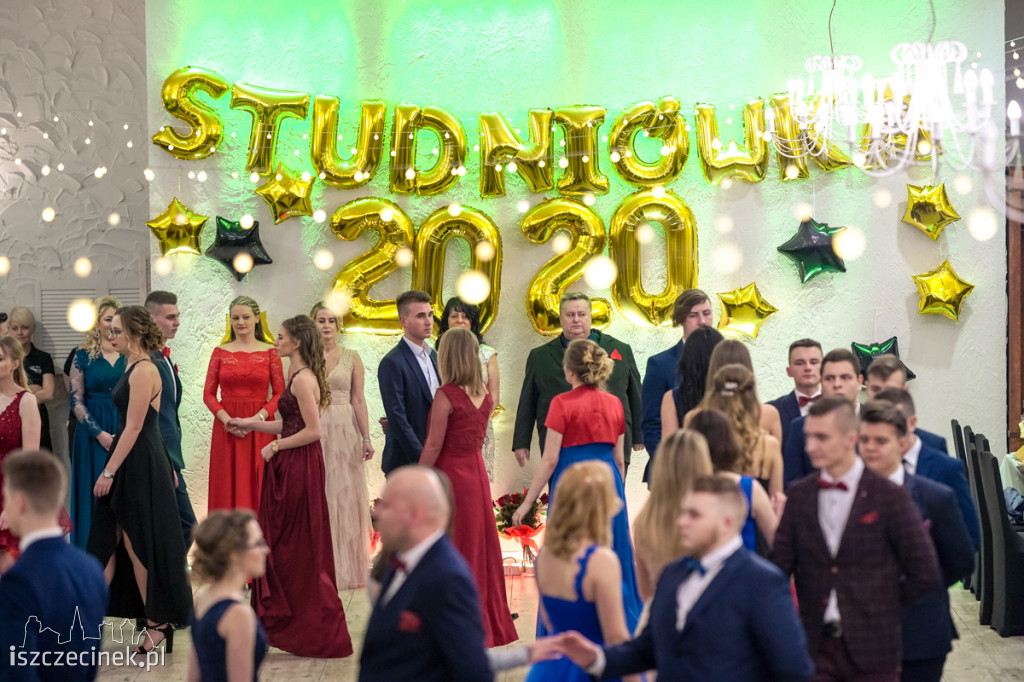 Studniówka ZS nr 6. Zobacz jak bawili się uczniowie 