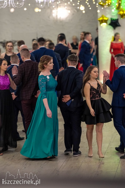 Studniówka ZS nr 6. Zobacz jak bawili się uczniowie 