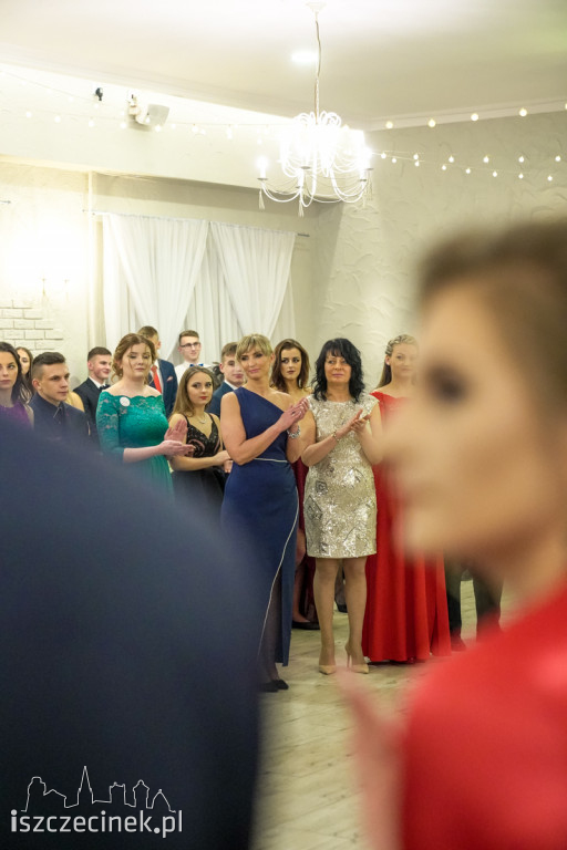 Studniówka ZS nr 6. Zobacz jak bawili się uczniowie 