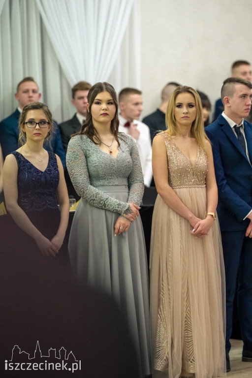 Studniówka ZS nr 6. Zobacz jak bawili się uczniowie 
