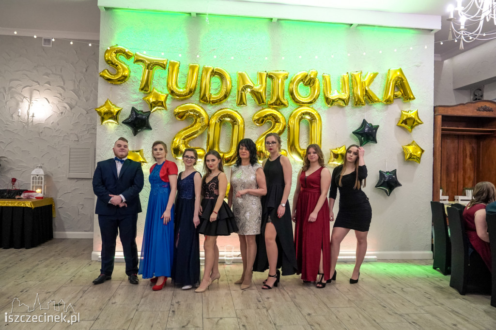 Studniówka ZS nr 6. Zobacz jak bawili się uczniowie 