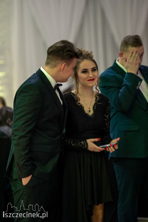 Studniówka ZS nr 6. Zobacz jak bawili się uczniowie 